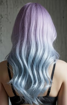 여자의 뒷모습. 머리 색깔은 라일락에서 연한 파란색으로 그라데이션됩니다.